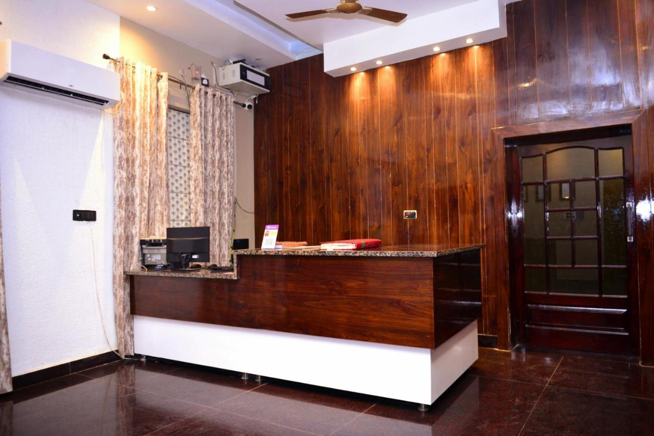 Signature Villa Sonipat Buitenkant foto